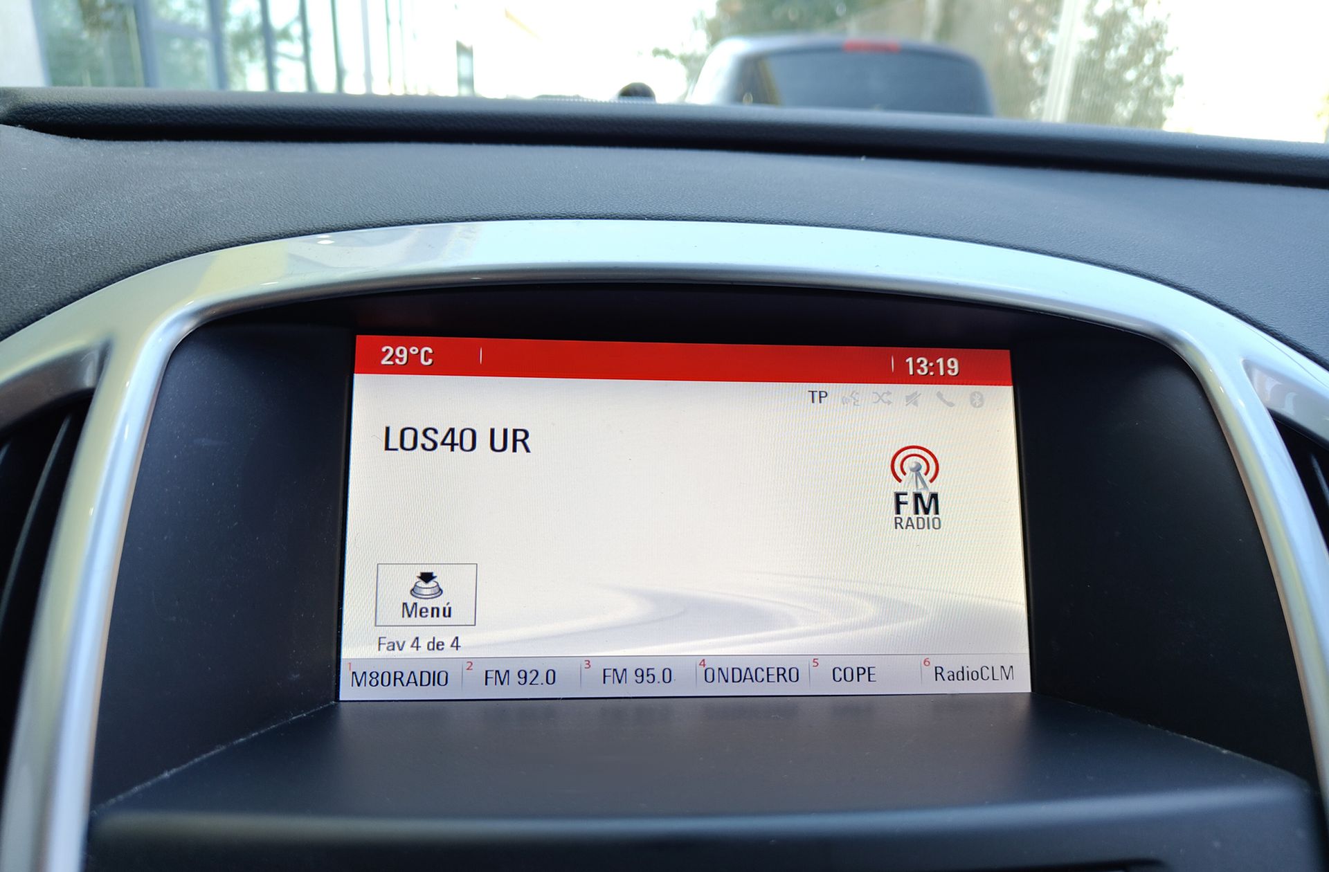 Opel Astra 2.0 CDTi Selective - foto 33