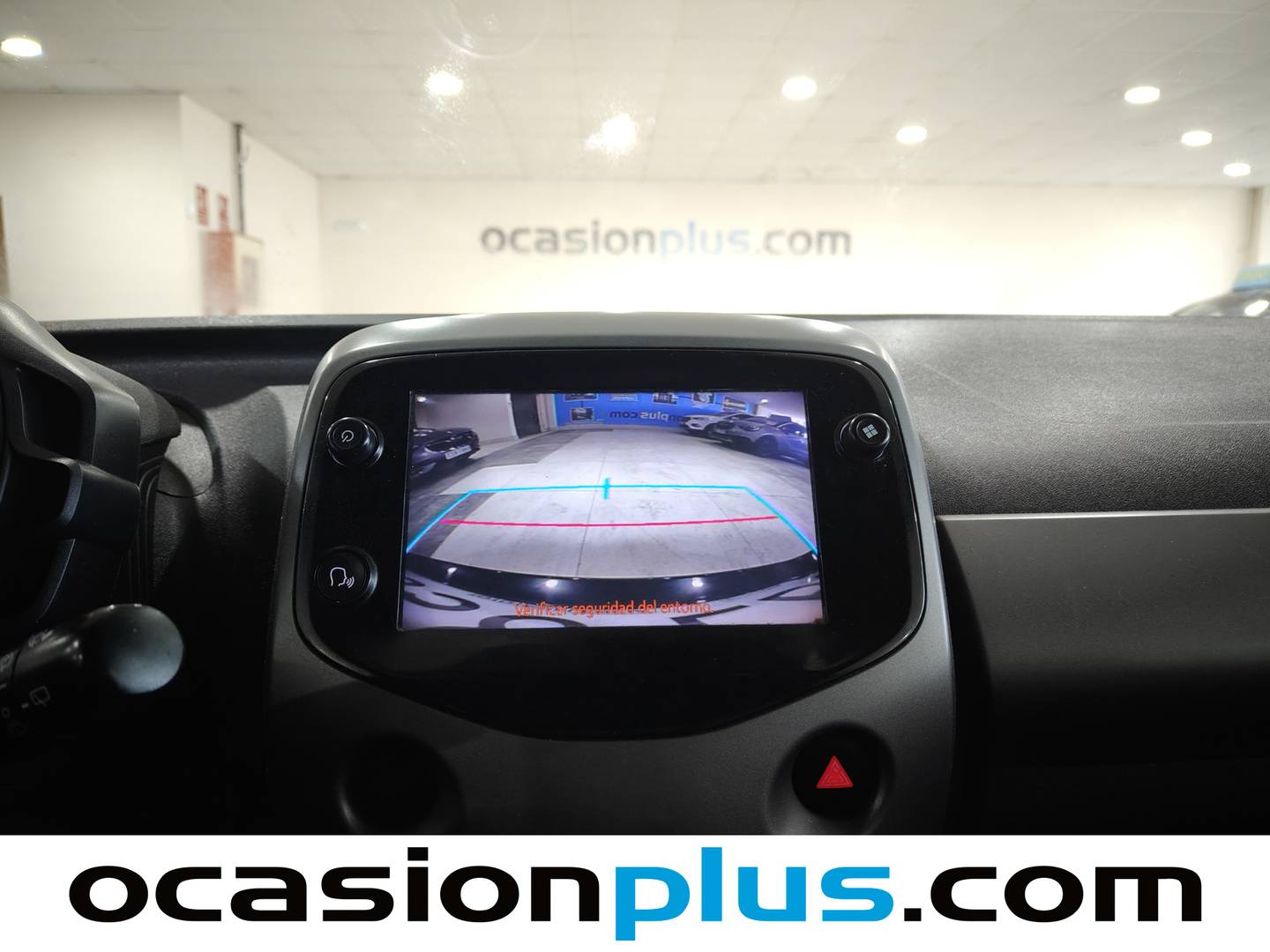 Equipamiento del Toyota Aygo Toyota Aygo 1.0 x-clusiv (72 CV)