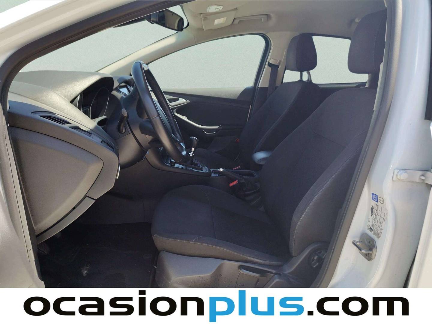 Foto asientos delanteros Ford Focus Ford Focus 1.0 Ecoboost Business (125 CV)