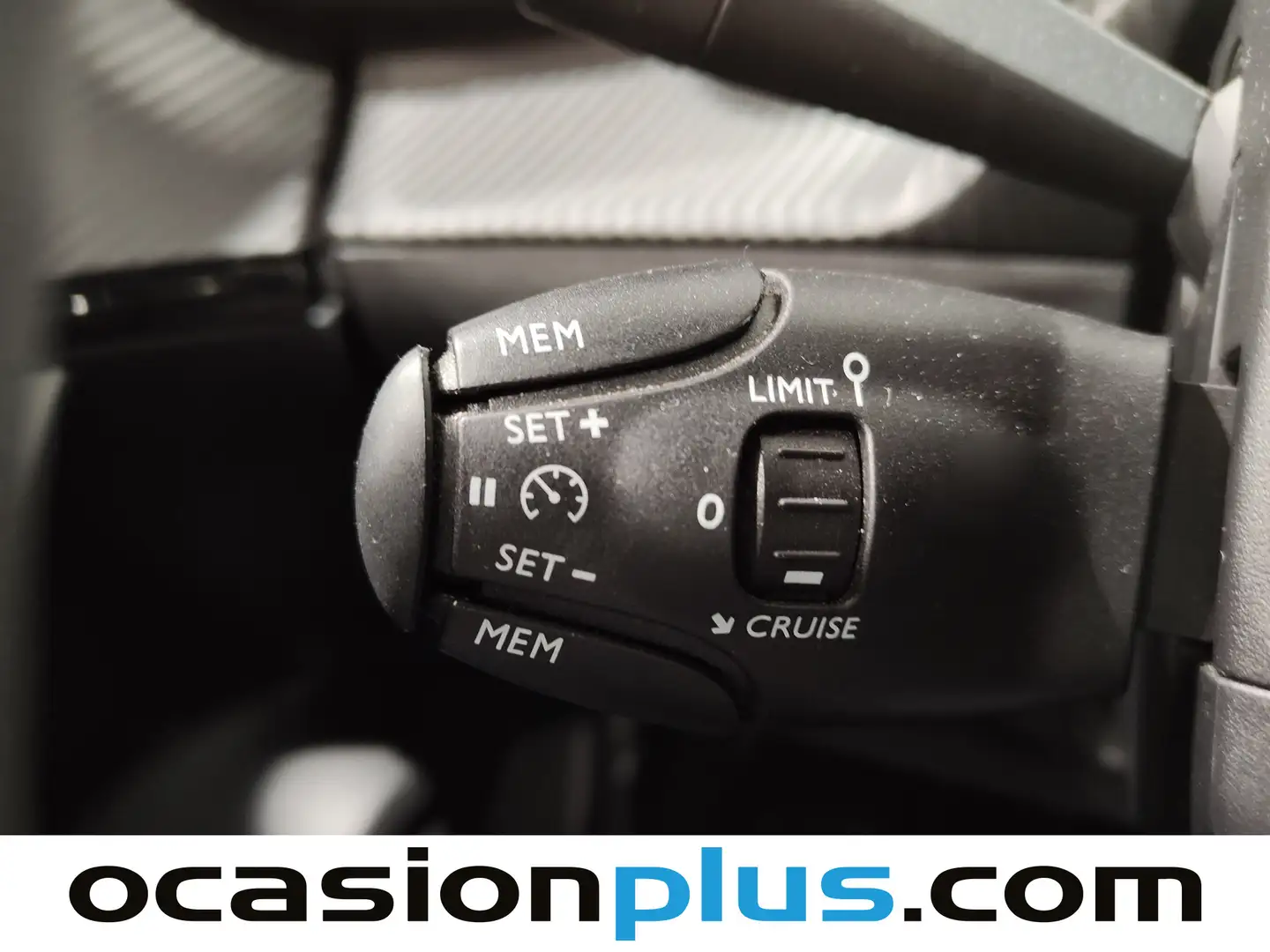 Foto Peugeot 2008 Peugeot 2008 PureTech 130 S&S Allure Pack (130 CV)