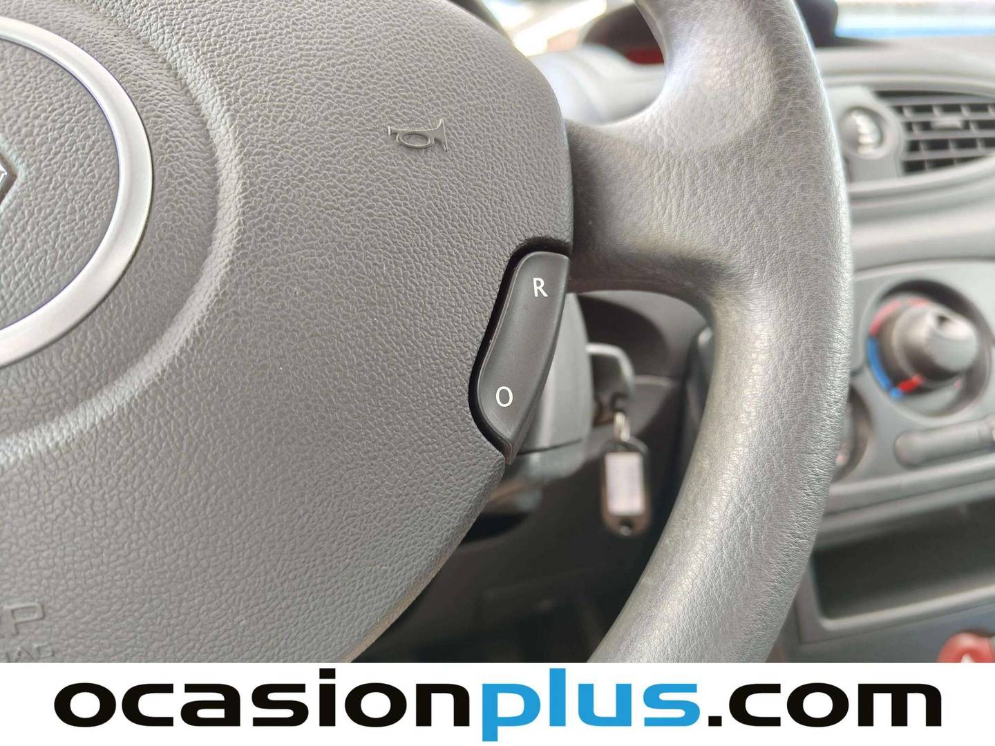 Renault Clio Renault Clio 1.2 Authentique (75 CV) de segunda mano