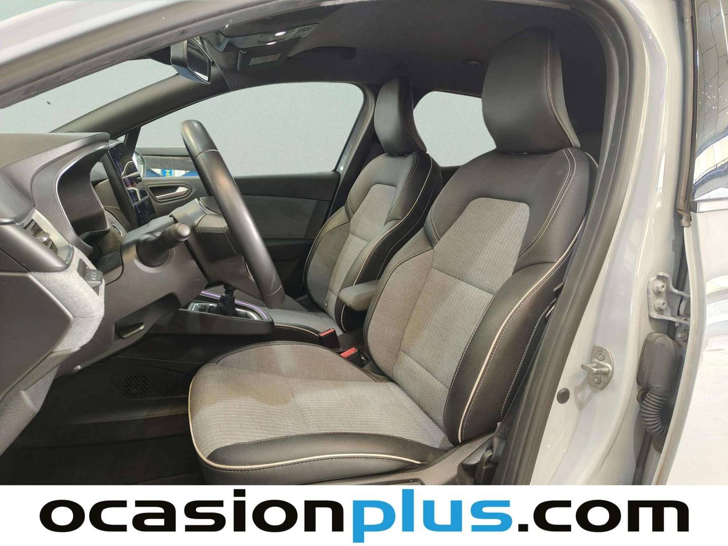 Foto asientos delanteros Renault Clio Renault Clio Techno TCe (90 CV)