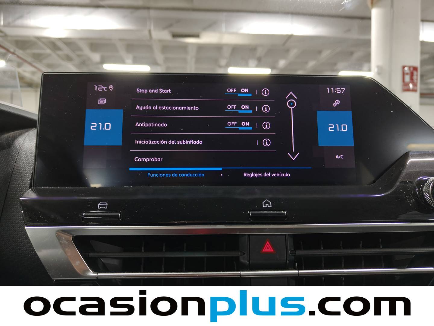 Foto Citroën C4 Citroen C4 BlueHDi 130 S&S Feel Pack EAT8 (130 CV)