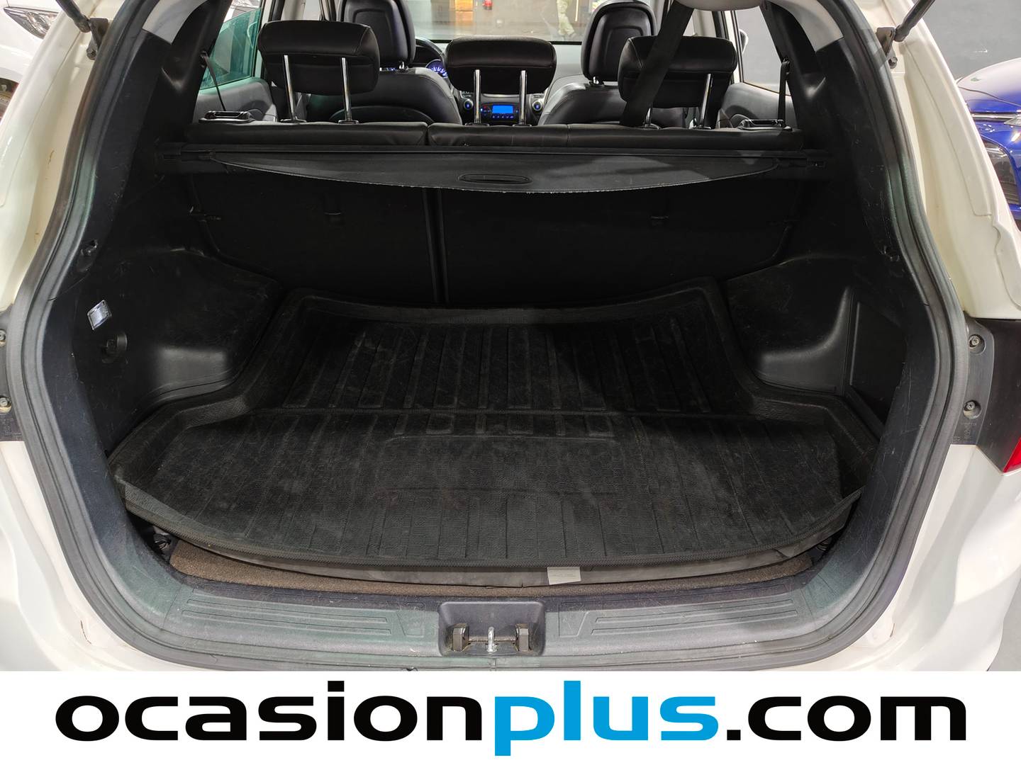 Foto Hyundai ix35 Hyundai ix35 1.7 CRDI Tecno Star Sky 4x2  (115 CV) siete plazas