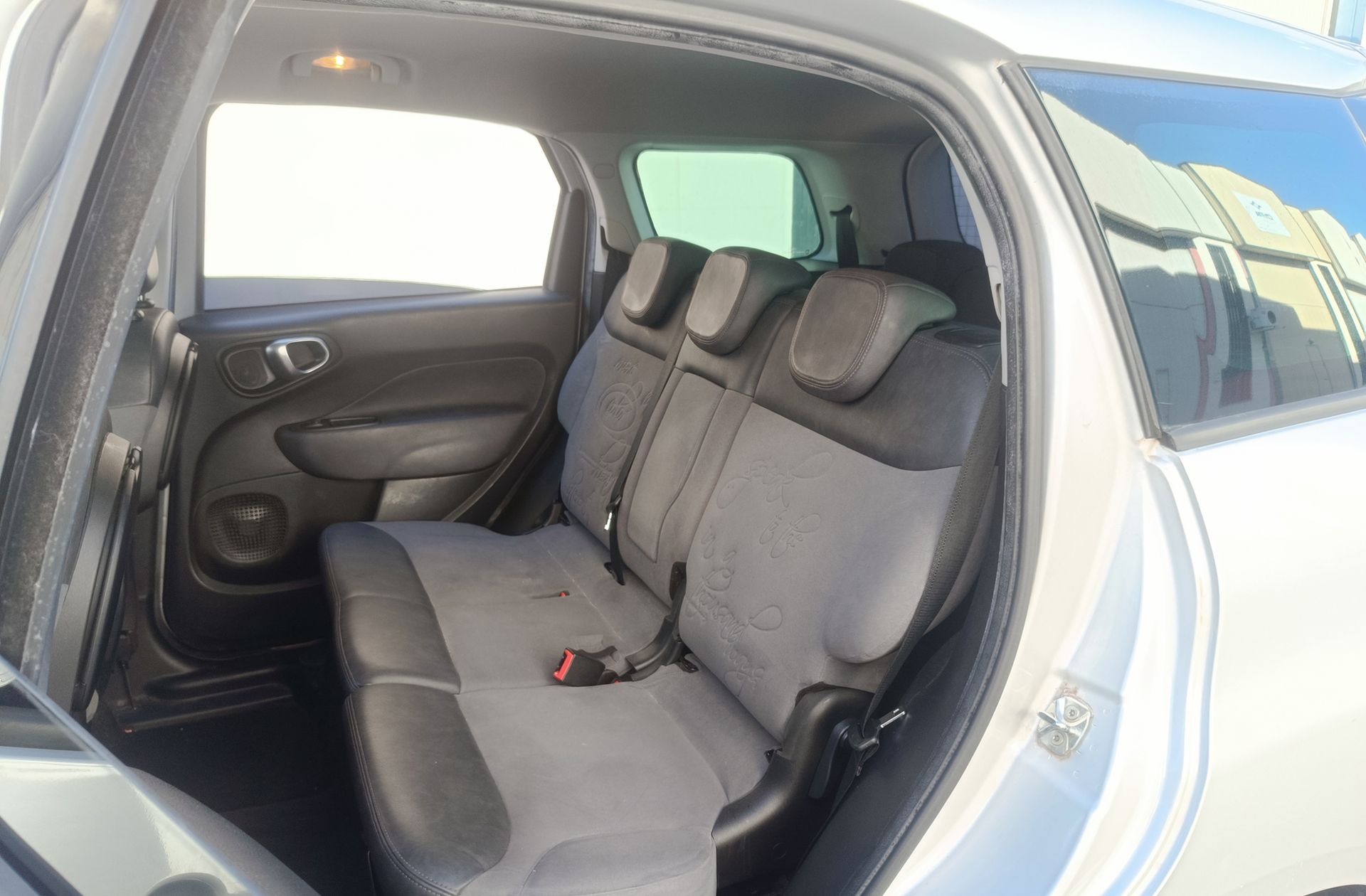 Fiat 500L 1.3 16v MultiJet II Living 7 plazas - foto 10
