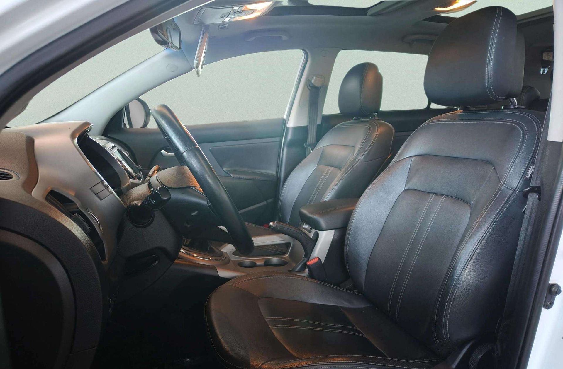 Kia Sportage 1.7 CRDi VGT x-Tech Eco-Dynamic 4x2 - foto 12