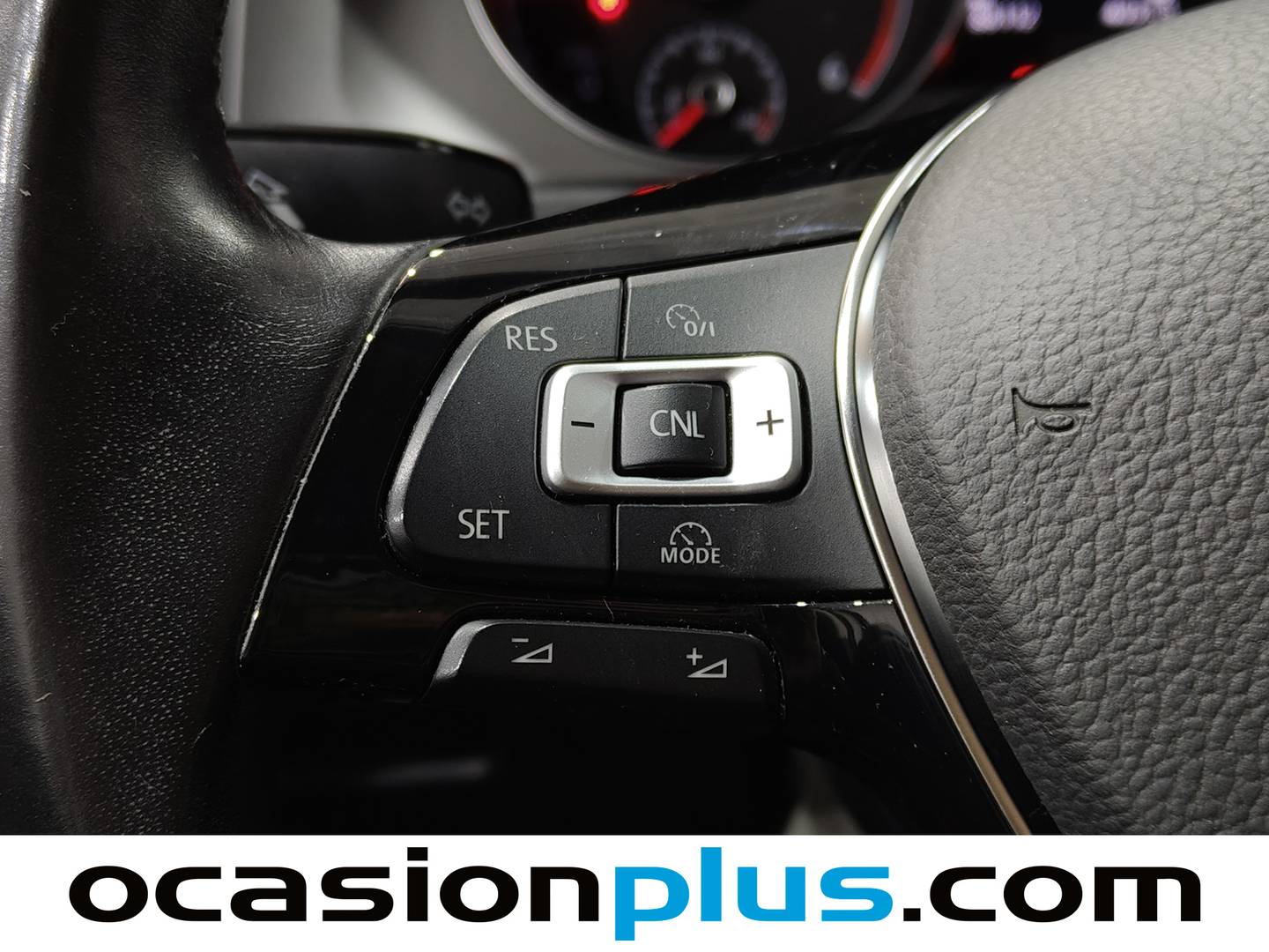 Foto Volkswagen Golf Volkswagen Golf Business 1.6 TDI BMT (110 CV)