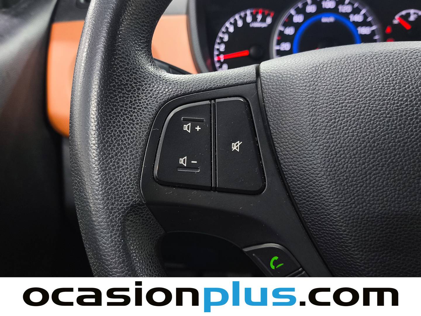 Extras y acabados del Hyundai i10 Hyundai i10 1.0 Tecno Orange (66 CV)
