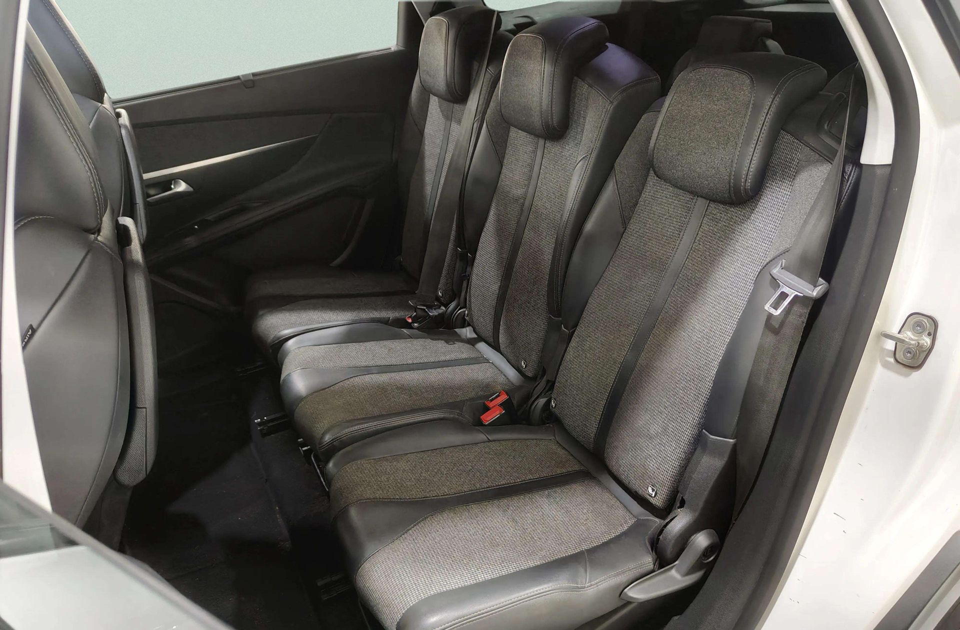 Peugeot 5008 PureTech 130 Allure 7 plazas - foto 15