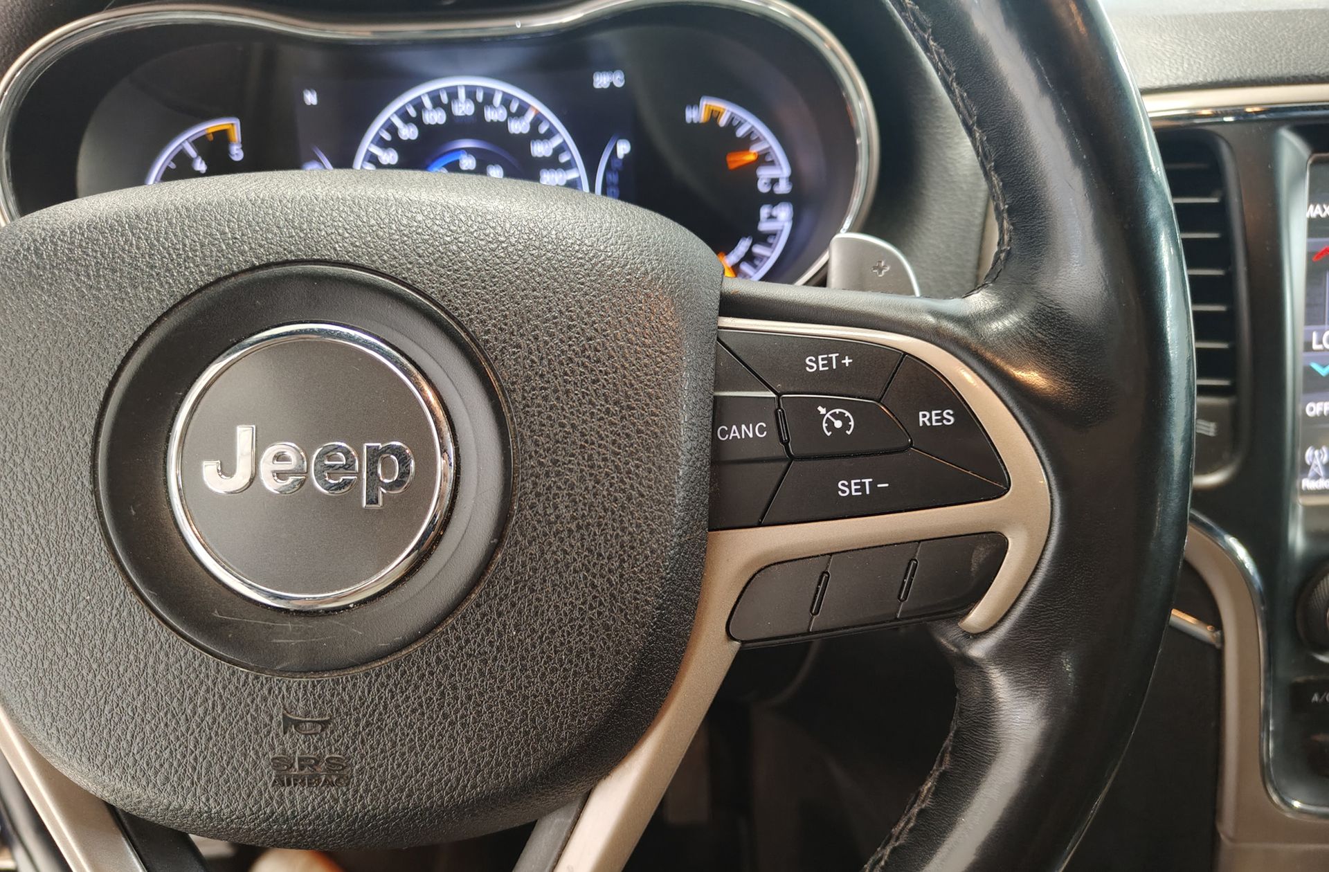 Jeep Grand Cherokee 3.0 V6 Diesel Limited - foto 26
