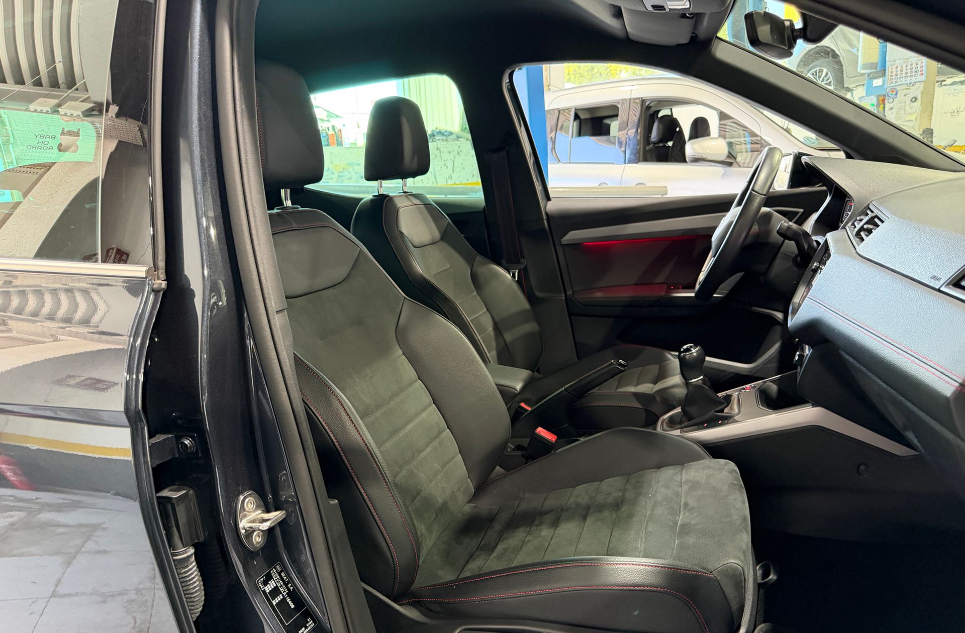 SEAT Arona 1.0 TSI Ecomotive FR Edition - foto 20