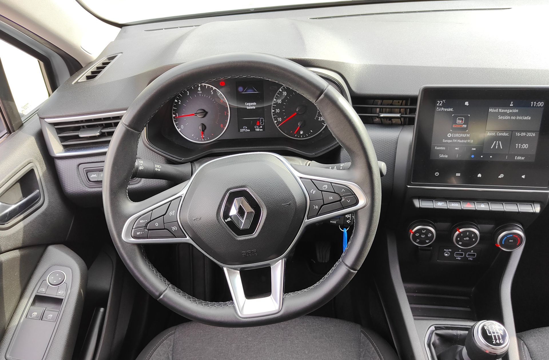 Renault Clio Equilibre TCe - foto 20