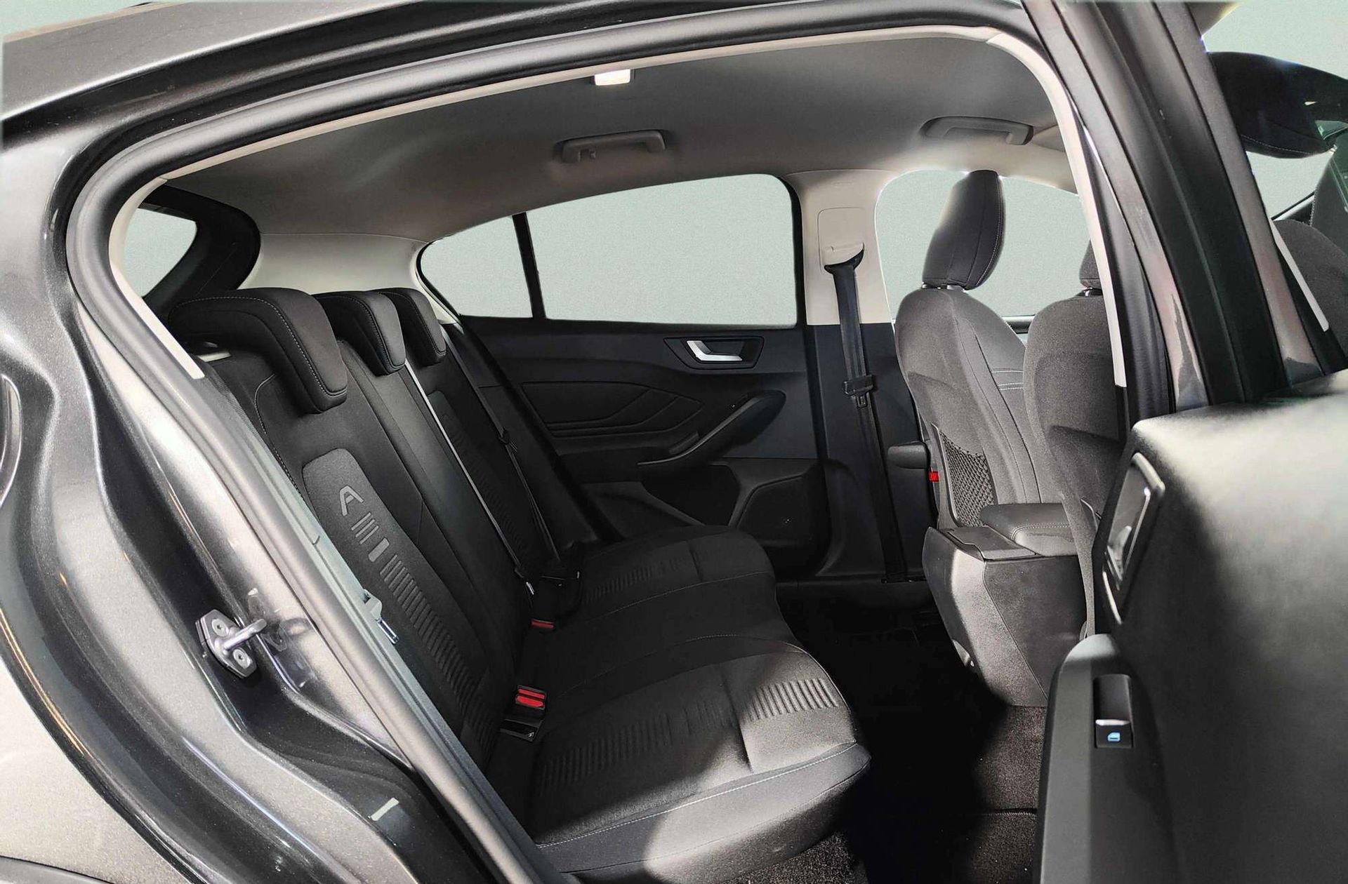 Ford Focus 1.0 EcoBoost Active - foto 20