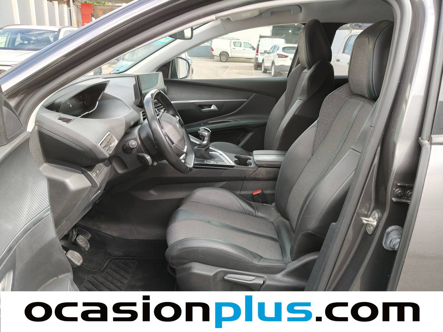 Foto asientos delanteros Peugeot 5008 Peugeot 5008 BlueHDi 130 S&S Allure (130 CV)