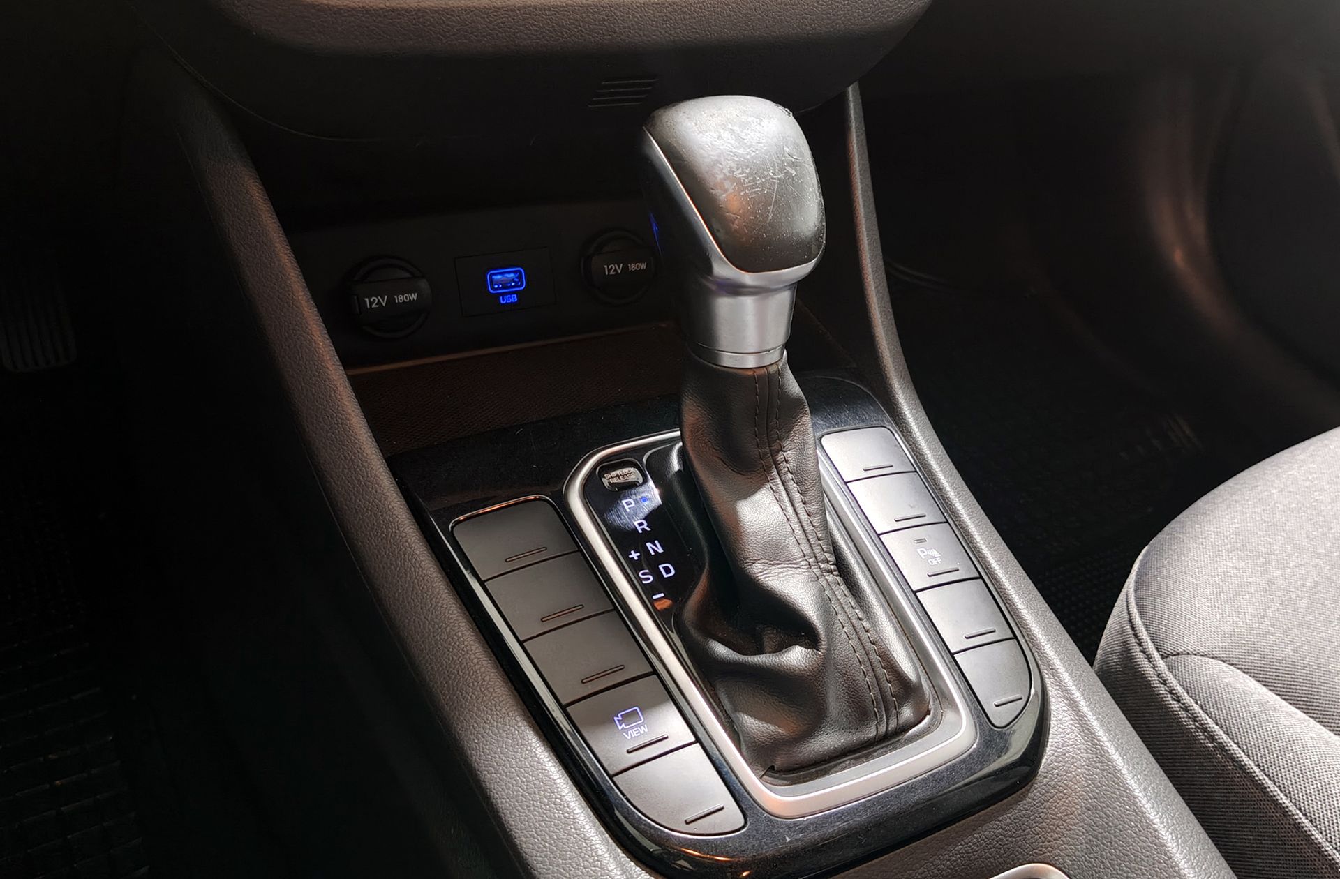 Hyundai Ioniq 1.6 GDI HEV Klass DCT - foto 5