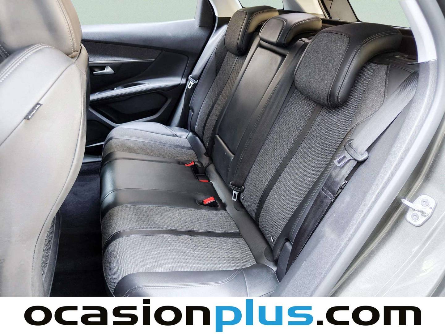 Foto asientos traseros Peugeot 3008 Peugeot 3008 BlueHDi 130 S&S Allure (130 CV)