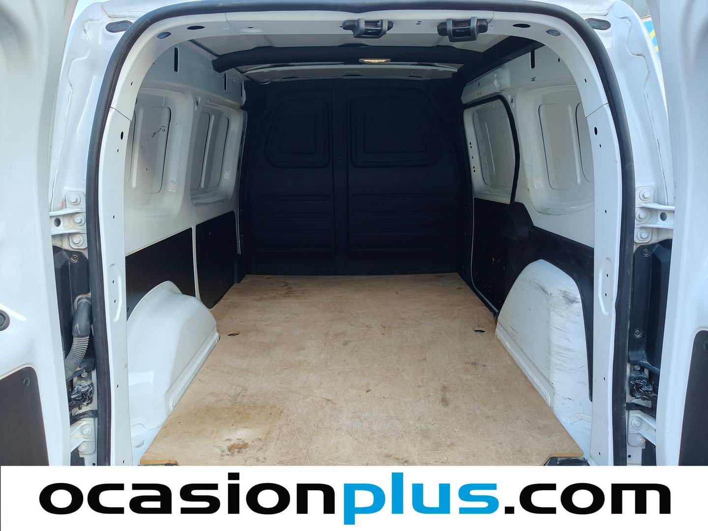 Foto asientos traseros Renault Kangoo Furgón Renault Kangoo Furgon Furgon dCi Blue L2 70 kW (95 CV)