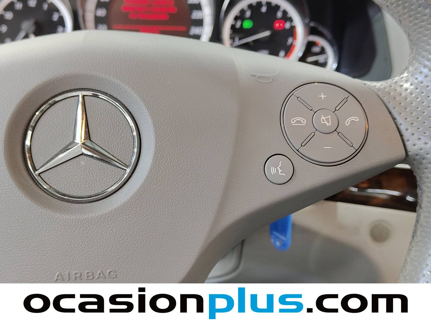 Foto Mercedes Clase E Mercedes-Benz Clase E E 200 CGI Coupe Blue Efficiency Avantgarde (184 CV)