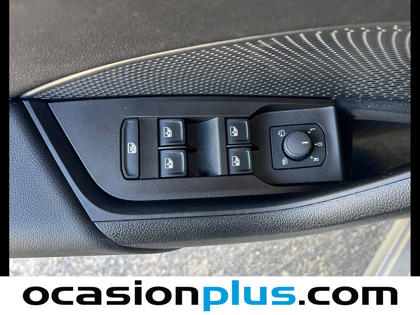 Foto Skoda Octavia Skoda Octavia 1.0 TSI MHEV Selection DSG (110 CV)