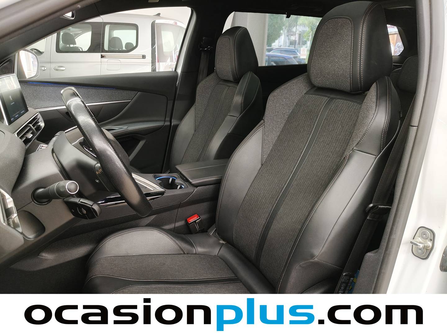 Foto asientos delanteros Peugeot 5008 Peugeot 5008 PureTech 130 GT Line (130 CV)