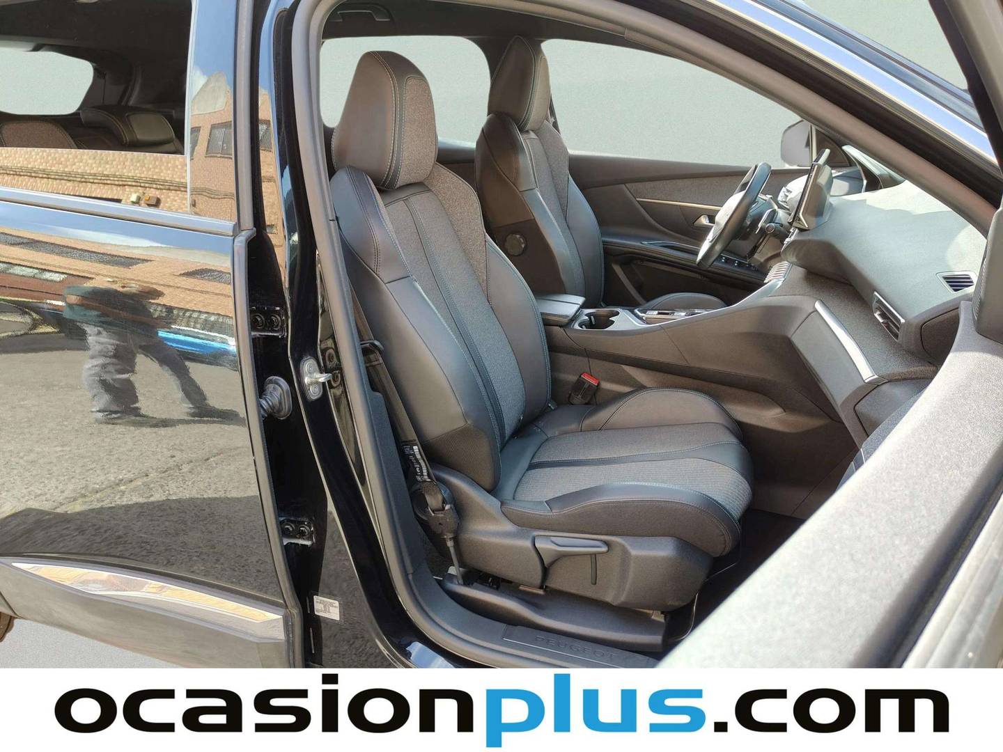 Foto Peugeot 3008 Hybrid Peugeot 3008 Hybrid 300 Allure Pack e-EAT8 (300 CV)