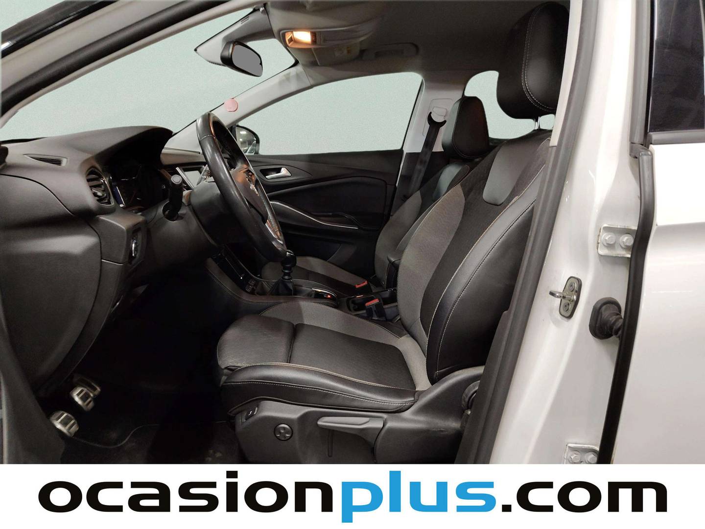 Foto asientos delanteros Opel Grandland X Opel Grandland X 1.2 Turbo Opel 2020 (130 CV)