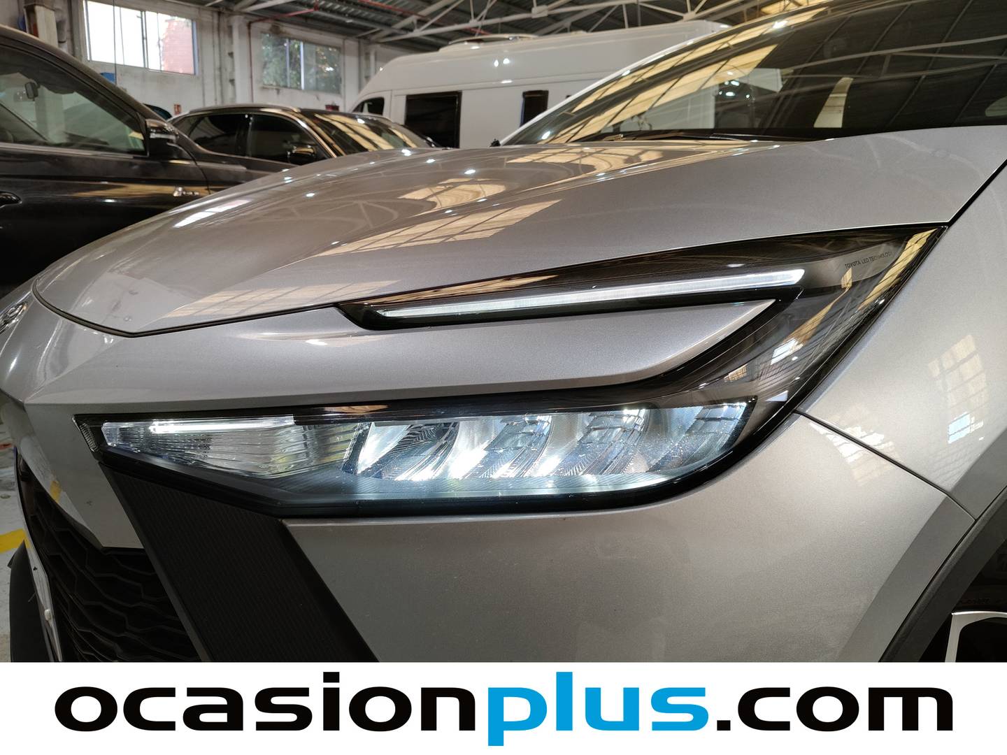 Extras del Toyota C-HR Toyota C-HR 200H Advance (184 CV)