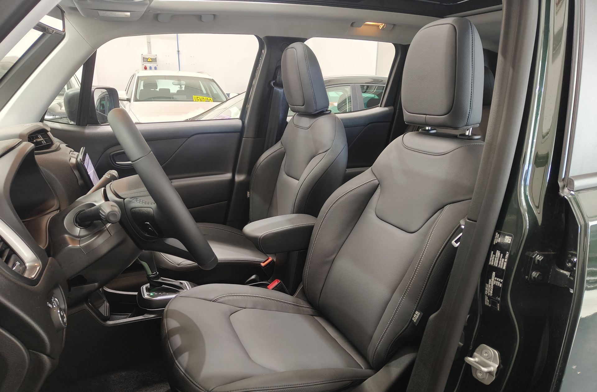 Jeep Renegade 1.5 MHEV eHybrid Summit DCT - foto 12