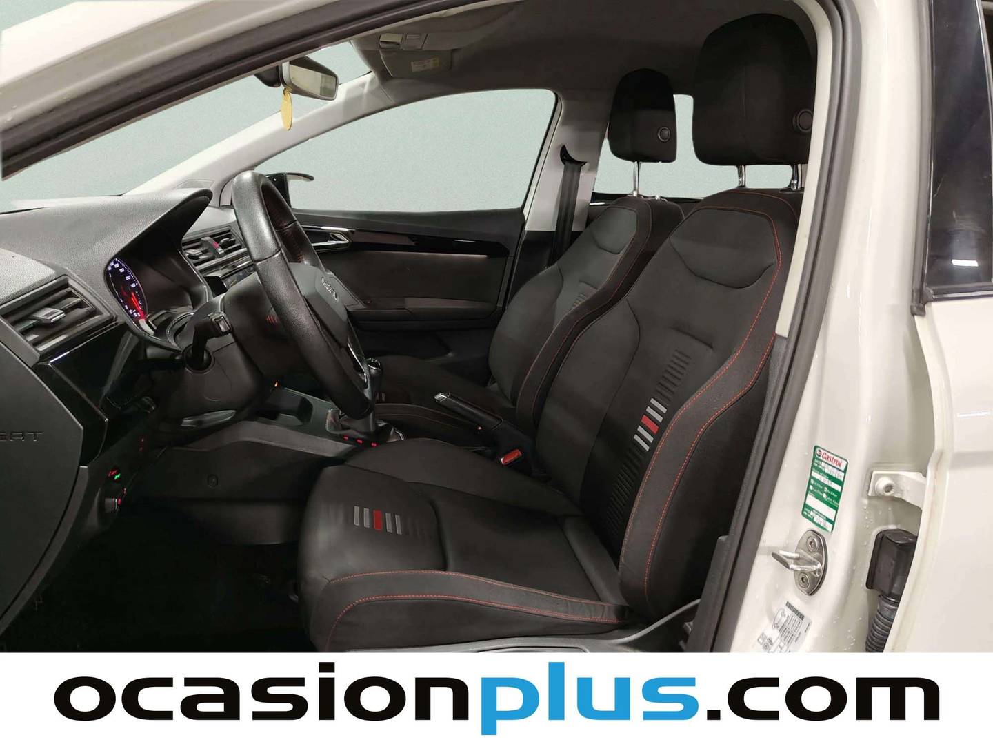 Foto asientos delanteros Seat Ibiza Seat Ibiza 1.0 EcoTSI S&S FR (115 CV)
