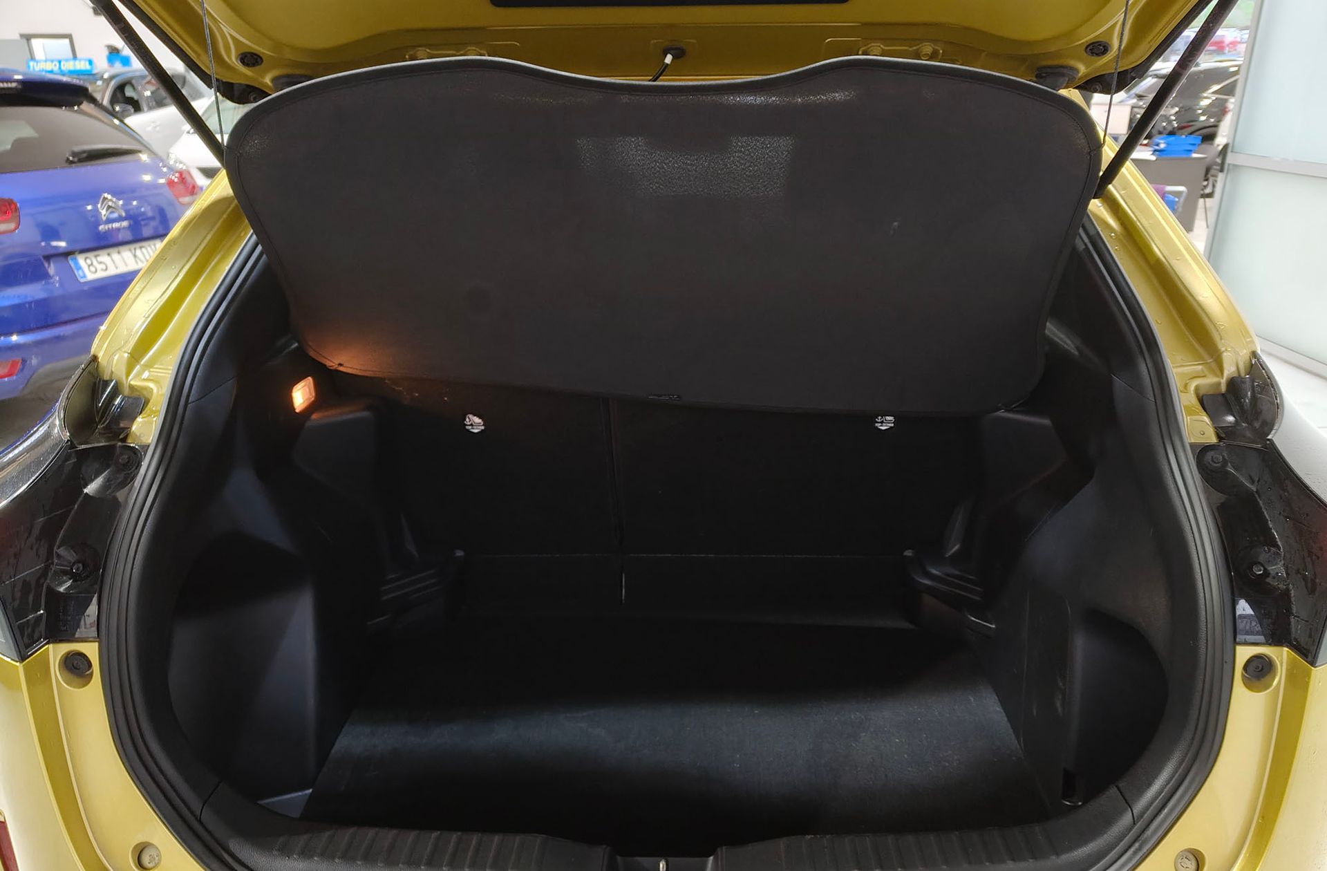 Toyota Yaris Cross 120H Active Tech - foto 17