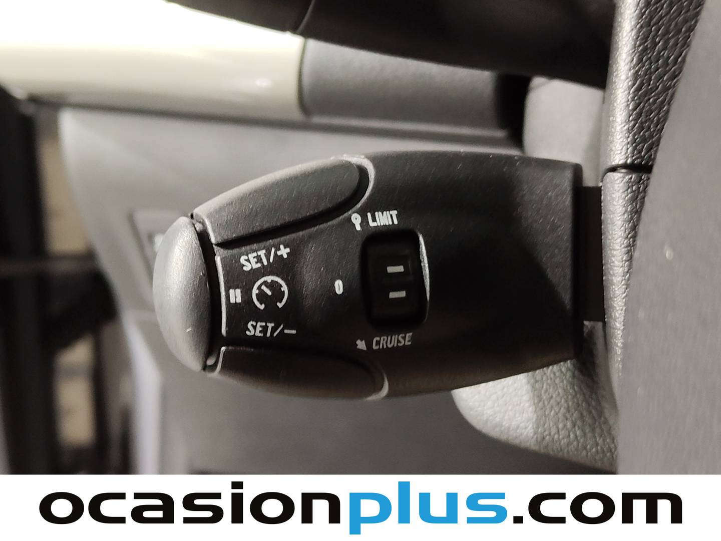 Foto Citroën C-Elysée Citroen C-Elysee BlueHDi 100 Shine (102 CV)