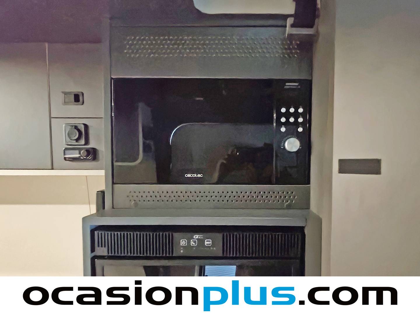 Acabados Mercedes Sprinter Mercedes Sprinter Furgon 211 CDI MEDIO 3.0T T. ALTO TD (114 CV) Camperizada 3 Plazas