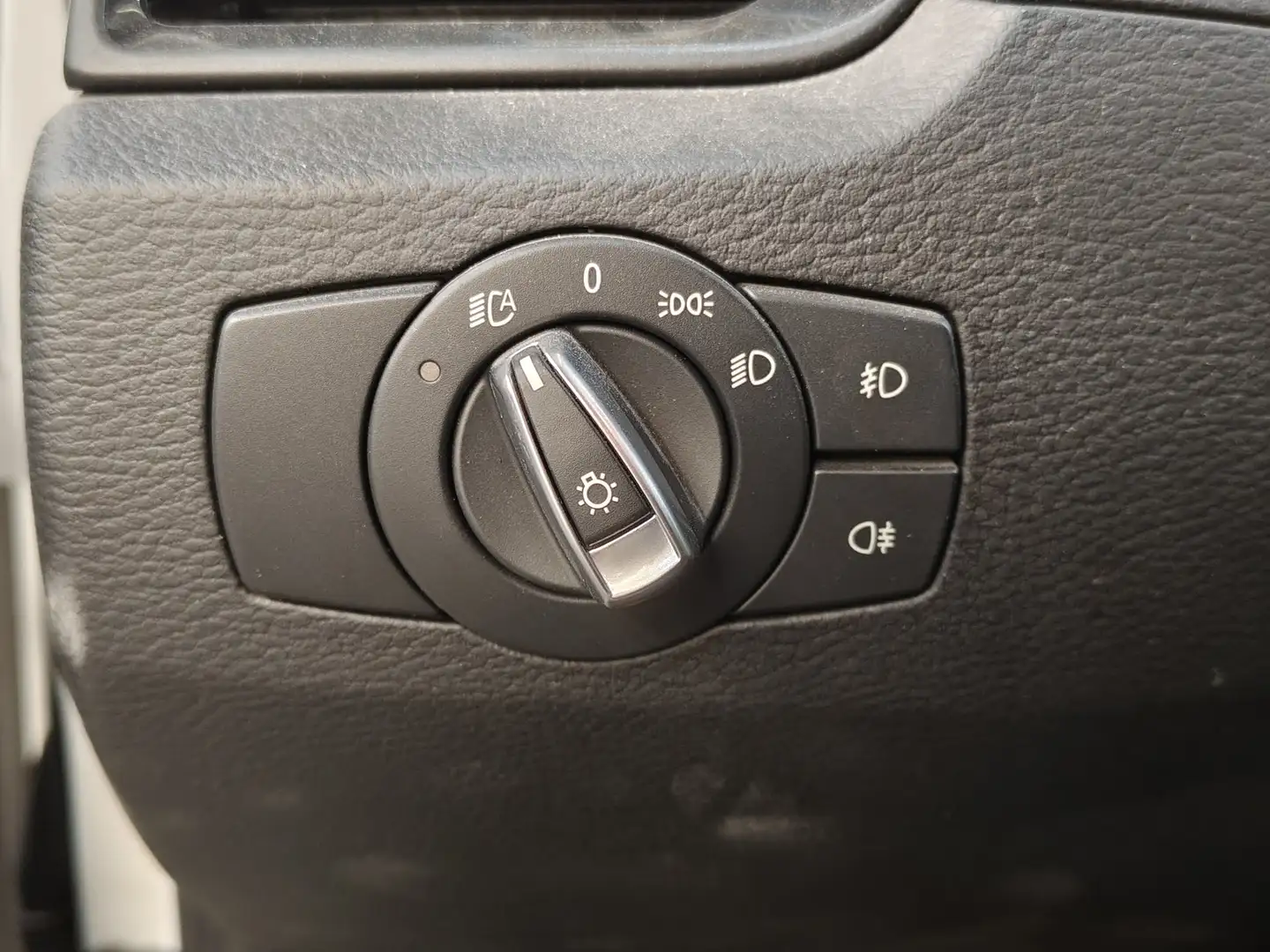 Foto BMW X1 BMW X1 sDrive18d (143 CV)