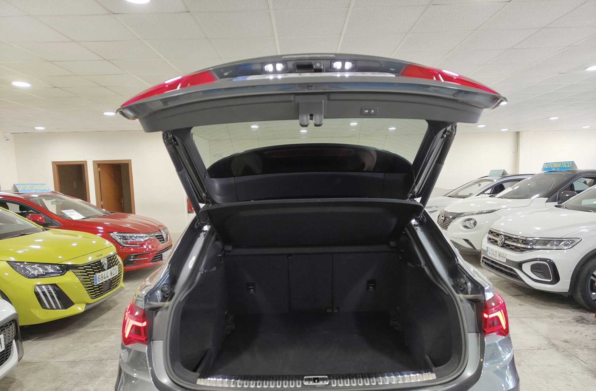 Audi Q3 S line 35 TDI S tronic - foto 18