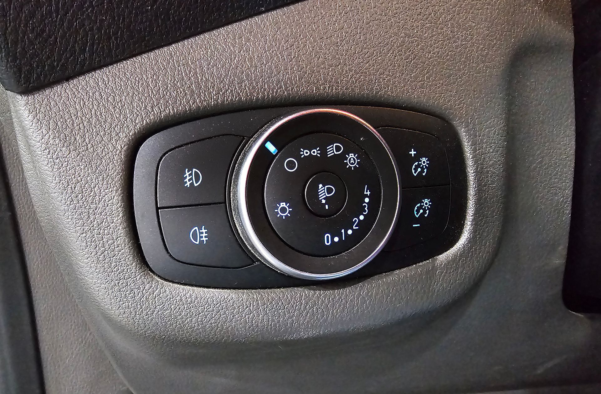 Ford Tourneo Connect 1.5 TDCi Titanium 7 plazas - foto 16