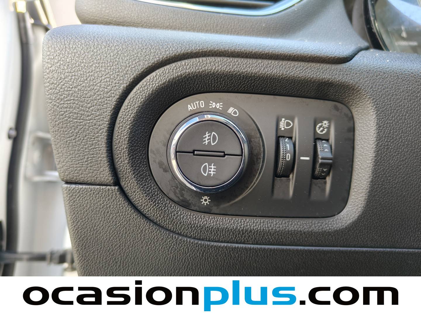 Foto Opel Grandland X Opel Grandland X 1.2 Turbo S&S Design Line (130 CV)