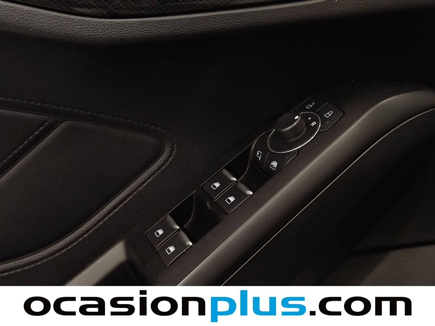 Foto Ford Focus Ford Focus 1.0 Ecoboost MHEV ST-Line Auto  (125 CV)