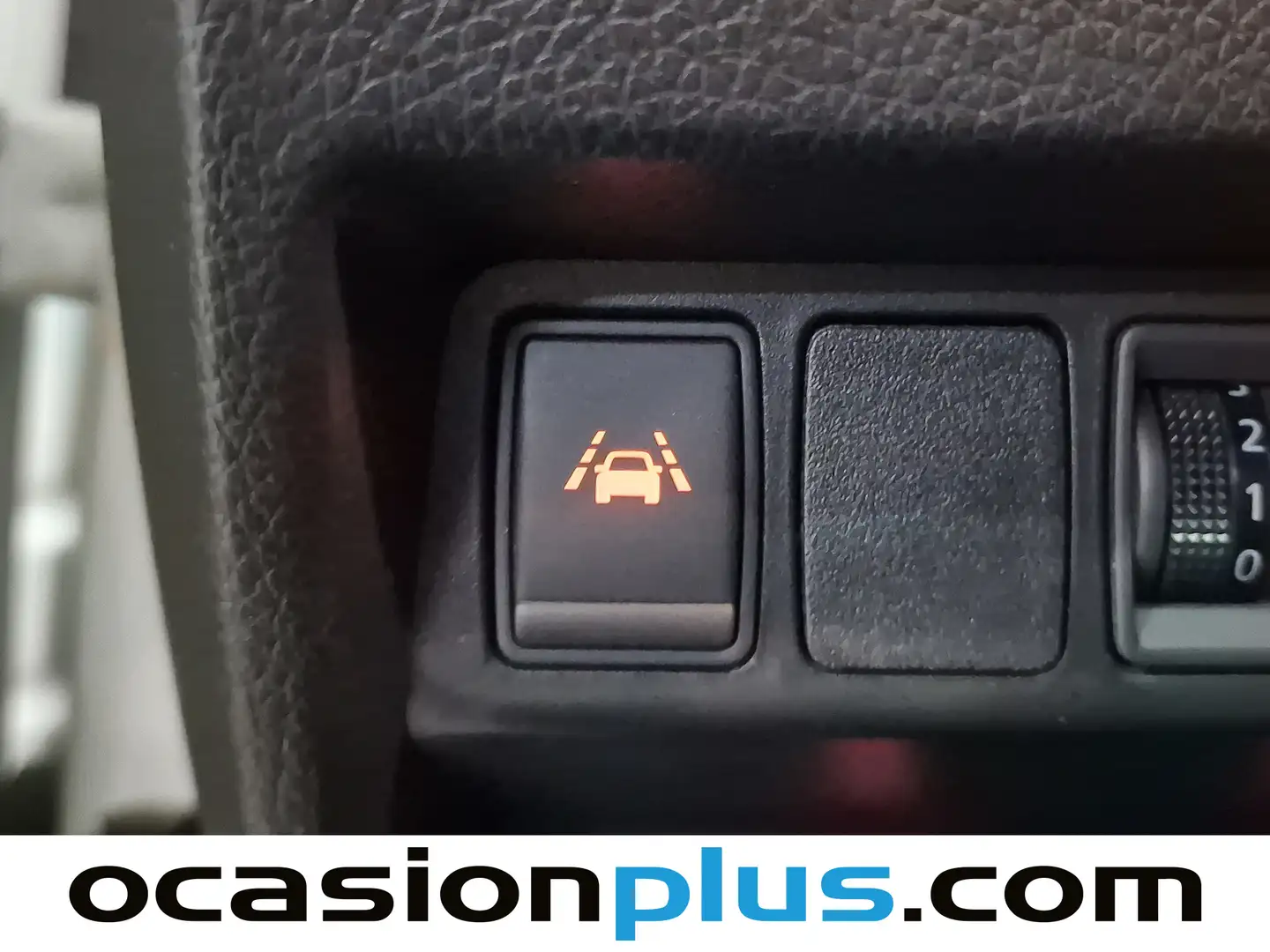 Foto Nissan QASHQAI Nissan Qashqai DIG-T 115 N-Connecta 4x2 (115 CV)