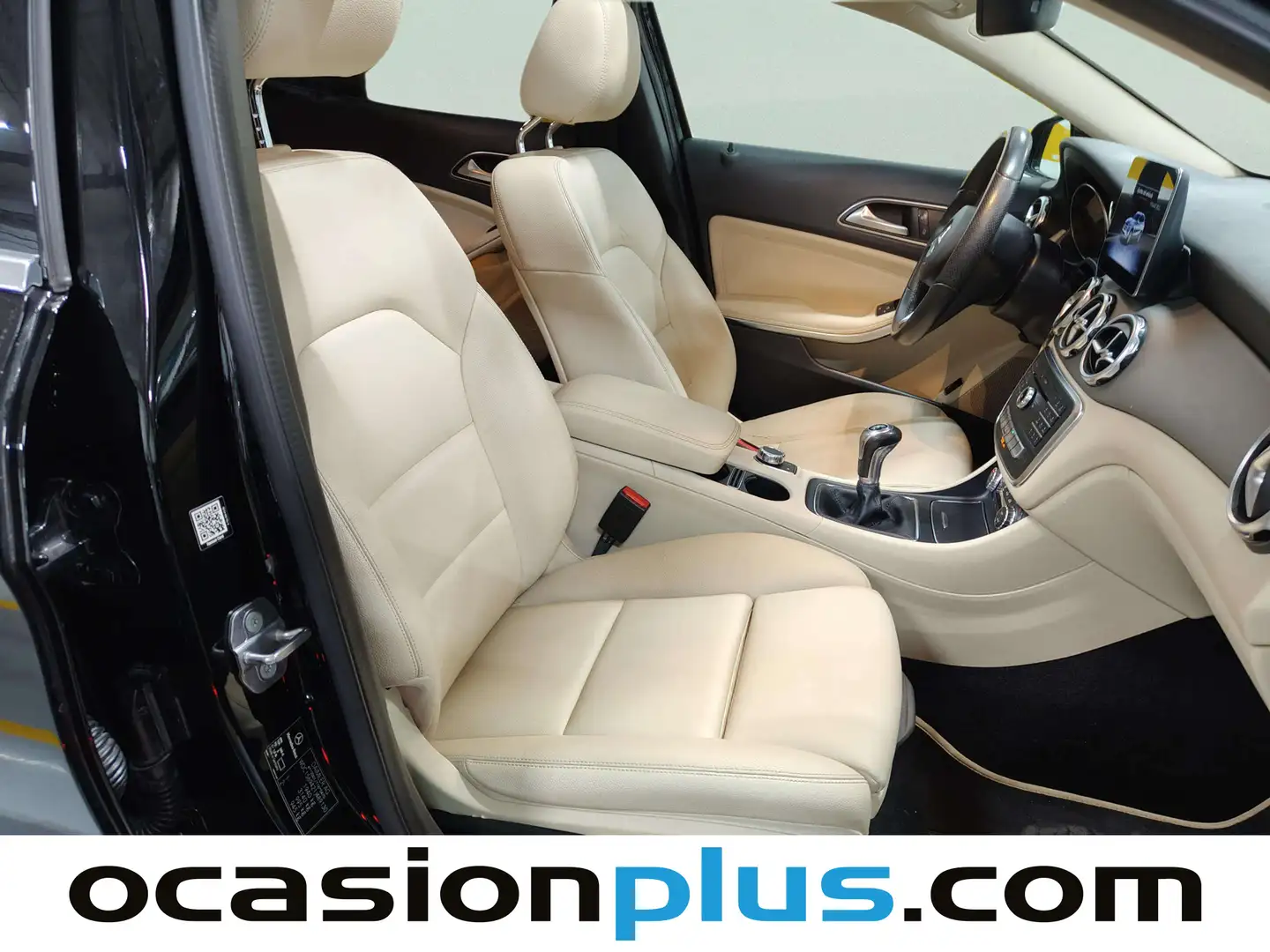 Foto Mercedes GLA Mercedes-Benz GLA 180  (122 CV)