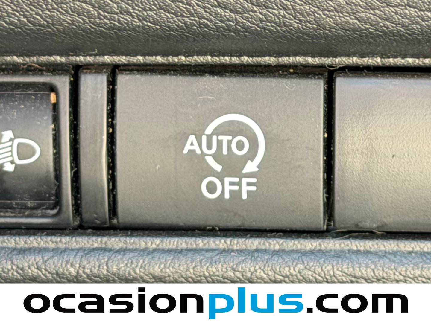 Extras y acabados del Nissan JUKE Nissan Juke DIG-T N-Connecta 4x2 DCT (117 CV)