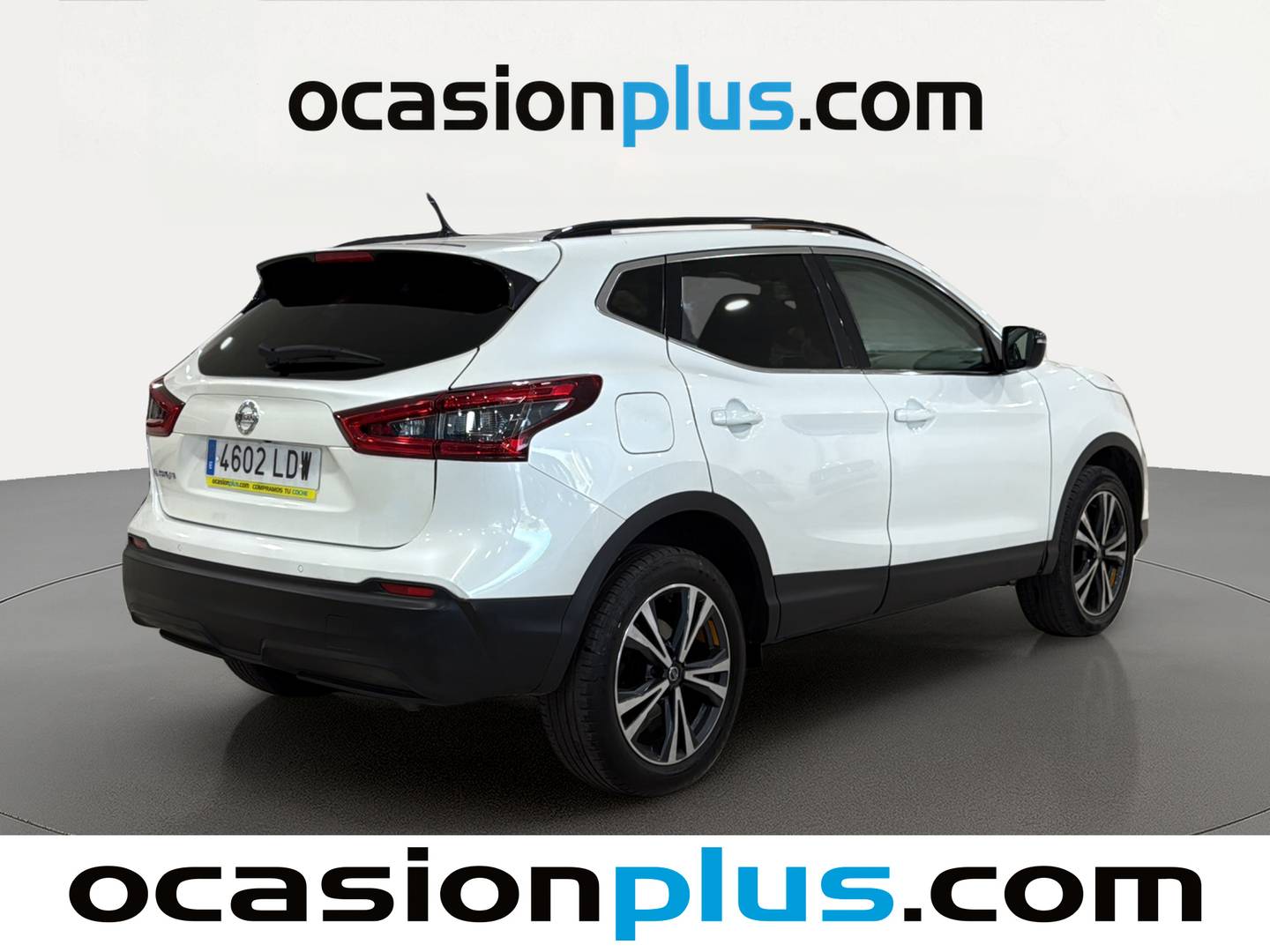 Foto trasera Nissan QASHQAI Nissan Qashqai DIG-T 140 Acenta 4x2 (140 CV) derecha