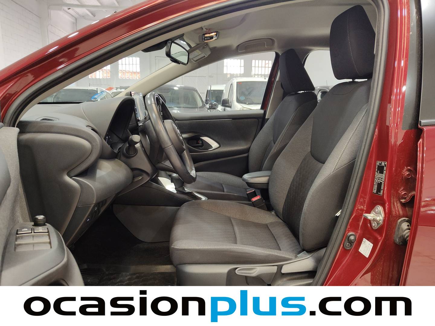 Foto asientos delanteros Toyota Yaris Toyota Yaris 120H Active Tech (116 CV)