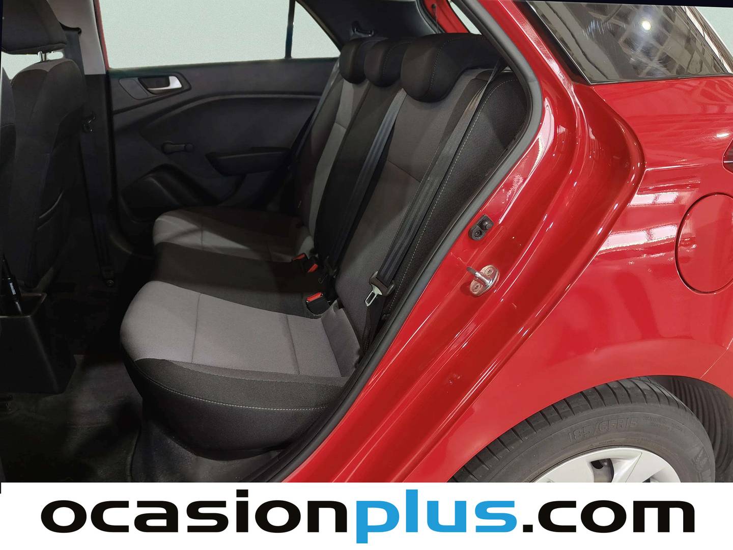 Foto asientos traseros Hyundai i20 Hyundai i20 1.2 MPI Essence LE (84 CV)
