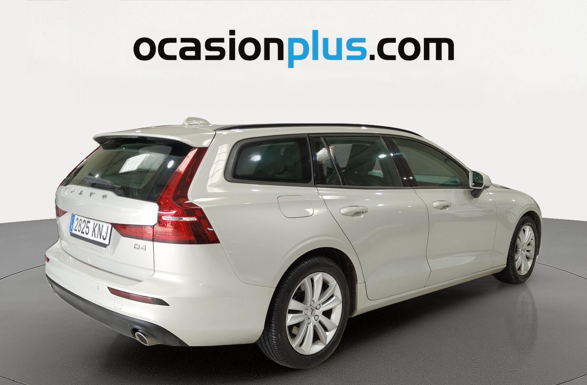 Volvo V60 D4 Momentum - foto 3