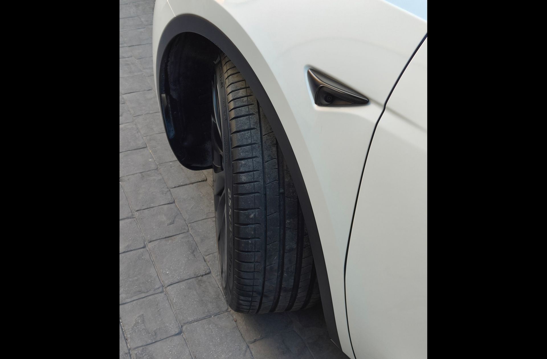 Tesla Model Y Performance 4WD - foto 34
