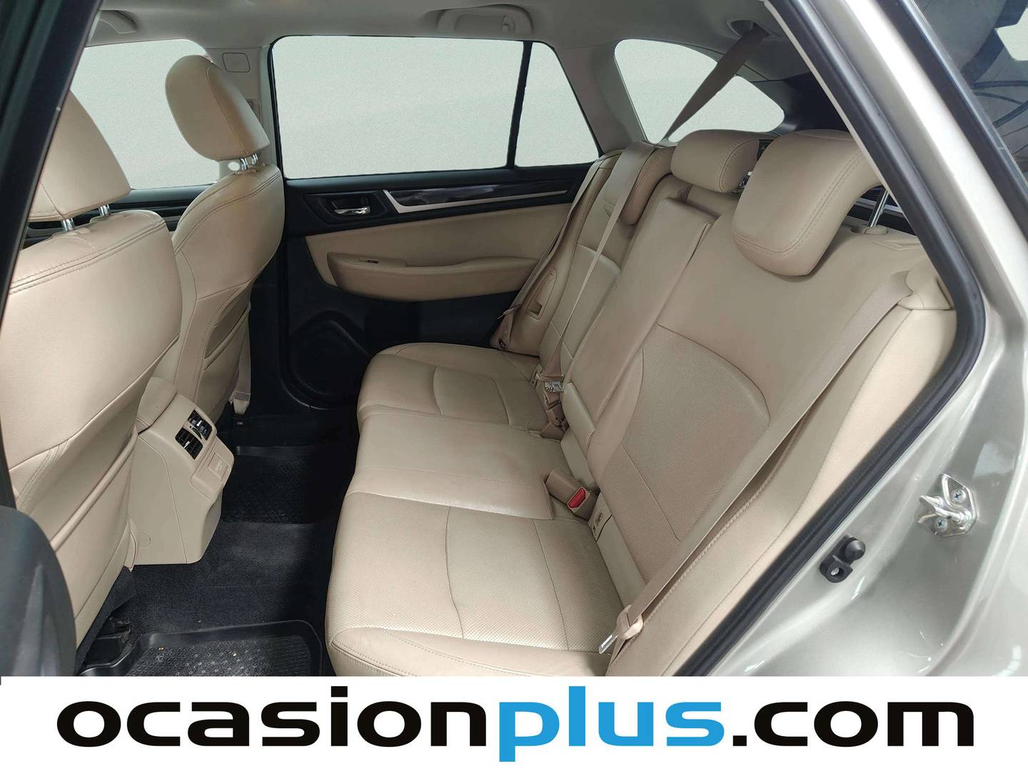 Foto asientos traseros Subaru Outback Subaru Outback 2.5 Executive Plus S CVT Lineartronic AWD (175 CV)
