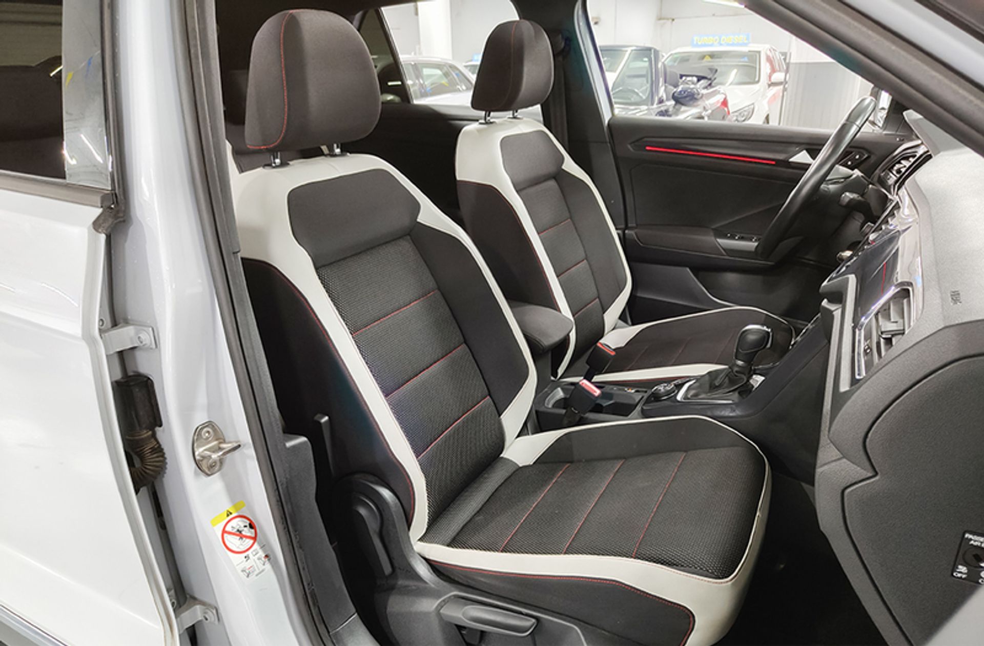Volkswagen T-Roc Sport 2.0 TSI 4Motion DSG - foto 22