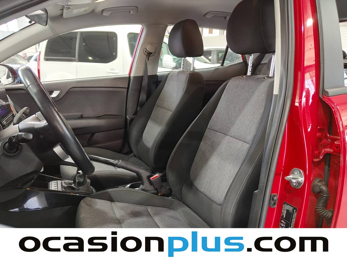 Foto asientos delanteros KIA Stonic KIA Stonic 1.2 DPi Drive (84 CV)