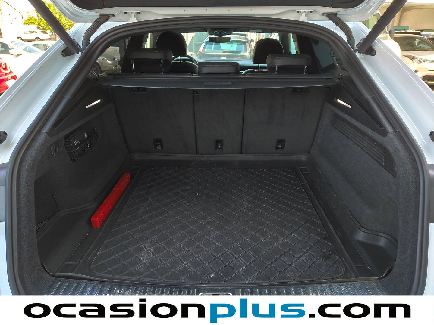 Fotos maletero Audi Q8 Audi Q8 50 TDI quattro (286 CV) tiptronic Pack S-Line