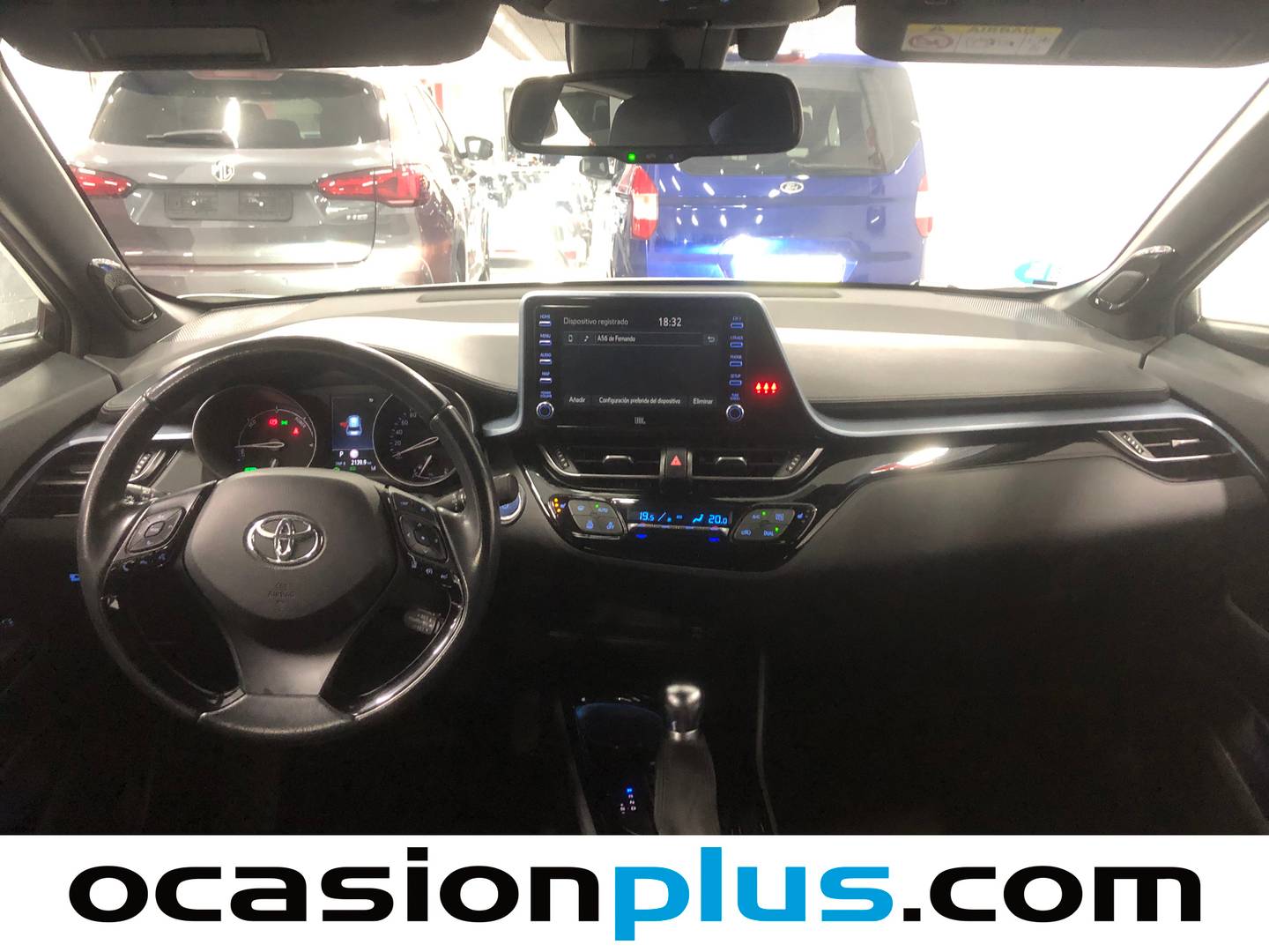 Foto Toyota C-HR Toyota C-HR 180H Advance Luxury (184 CV)
